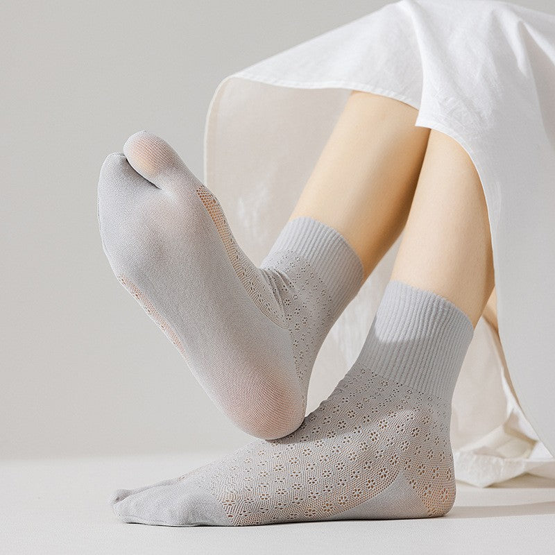 Yaira Mesh-Cut Velvet Socks